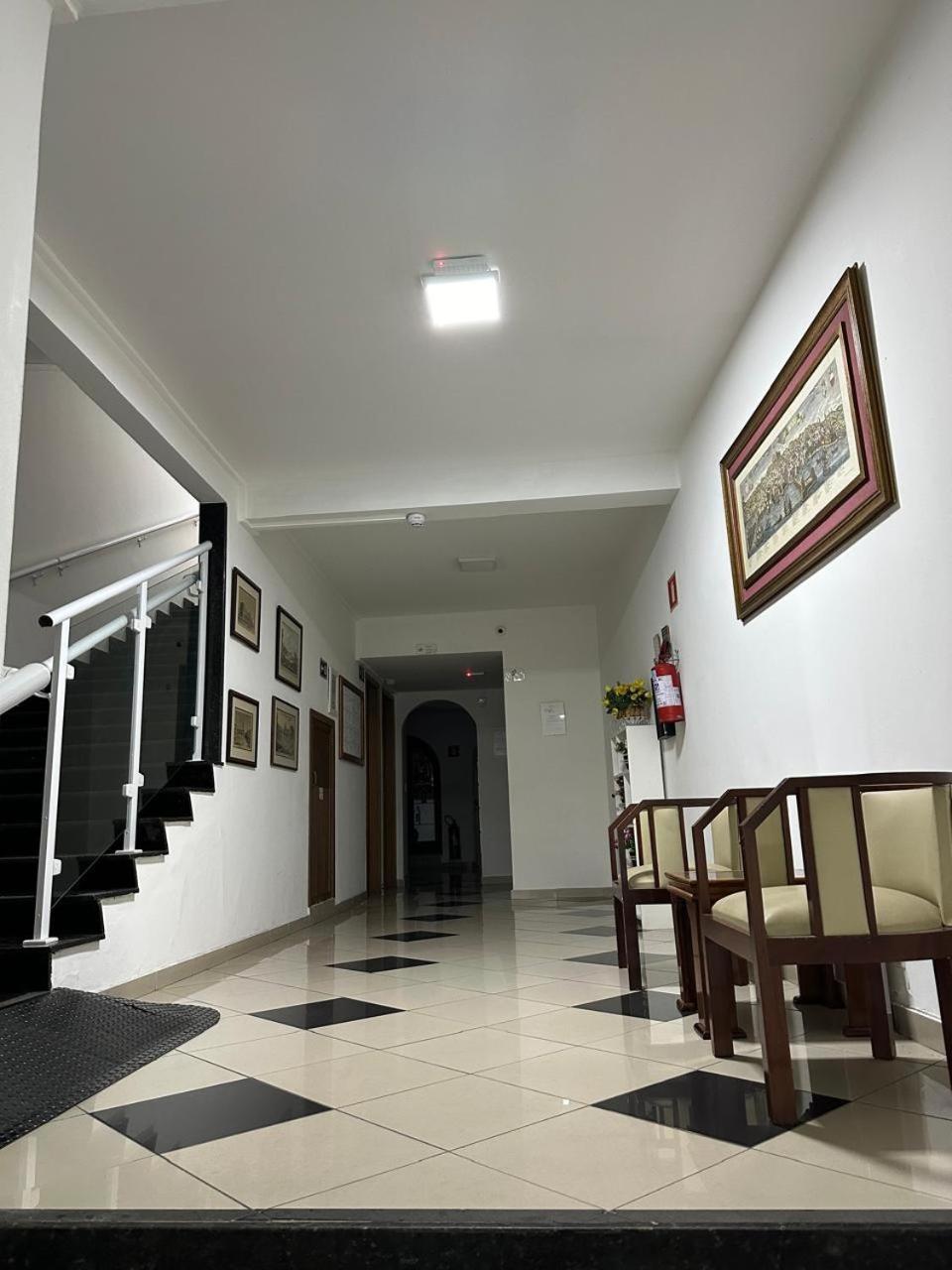 Hotel Modena - เซาโจเซดอสกัมปอส ภายนอก รูปภาพ